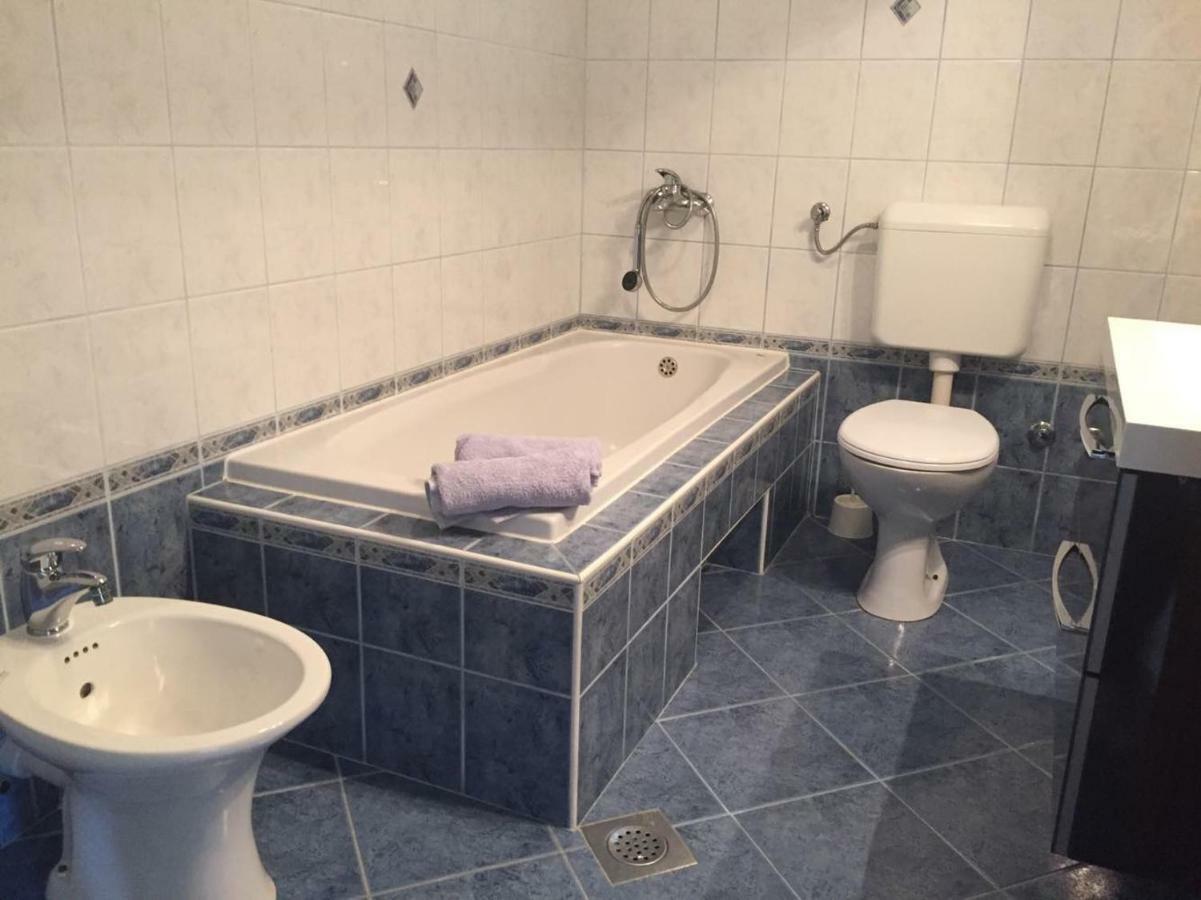Apartment Stela Rab Town Luaran gambar